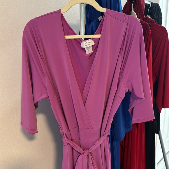 Beautiful plus size dress 3xl - Picture 3 of 3